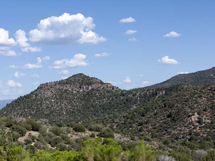 Approaching Montezuma Castle