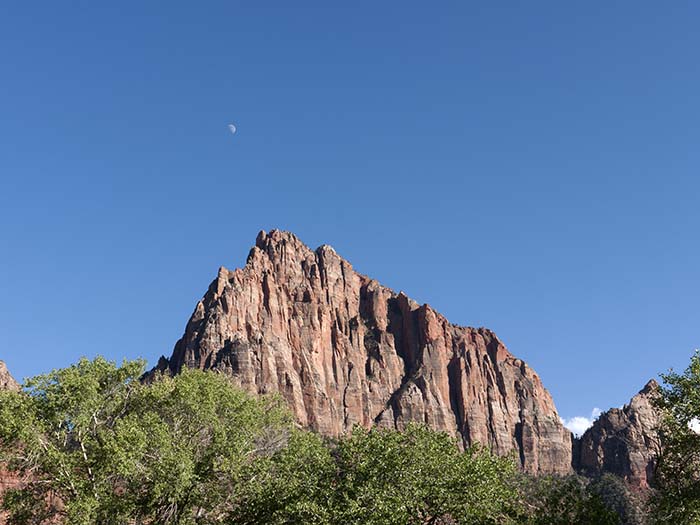 The moon over the cliffs (waiting for the shuttle)